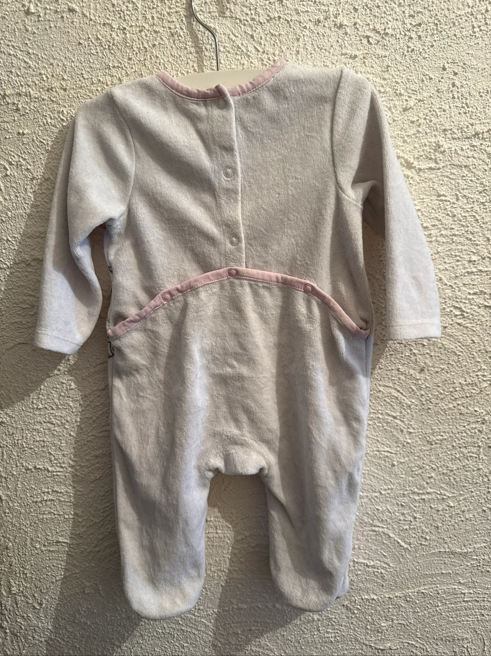 Pyjama Disney pour bébé (12 mois) – photo 3